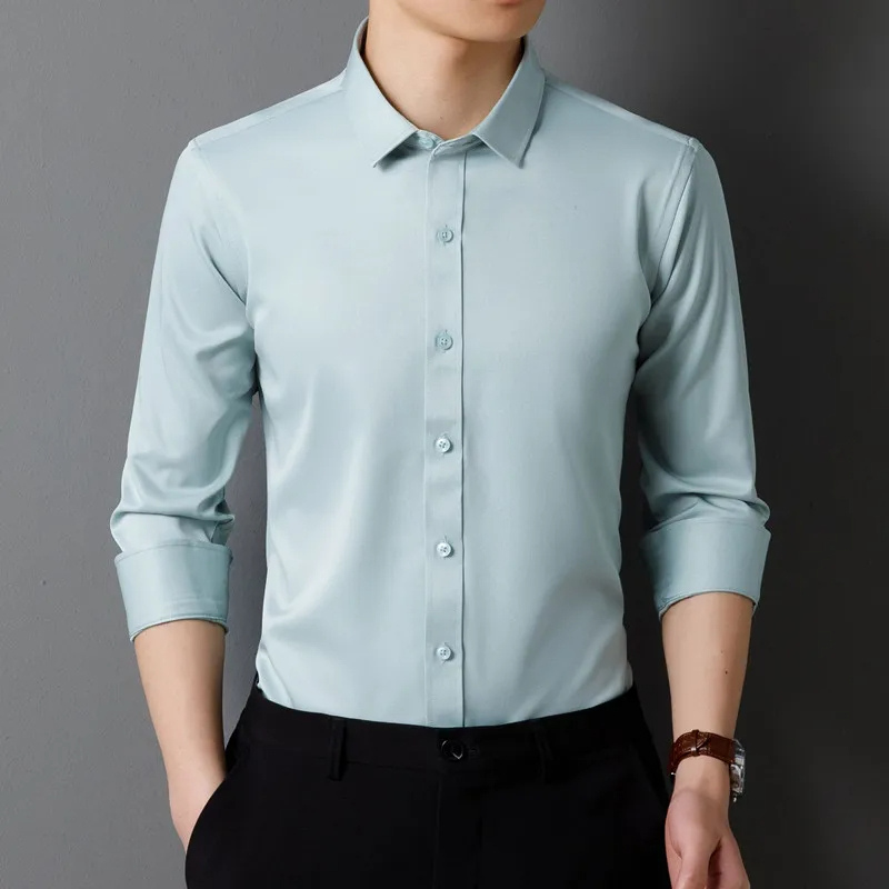 Men's slim fit formal shirt with long sleeves and button closure