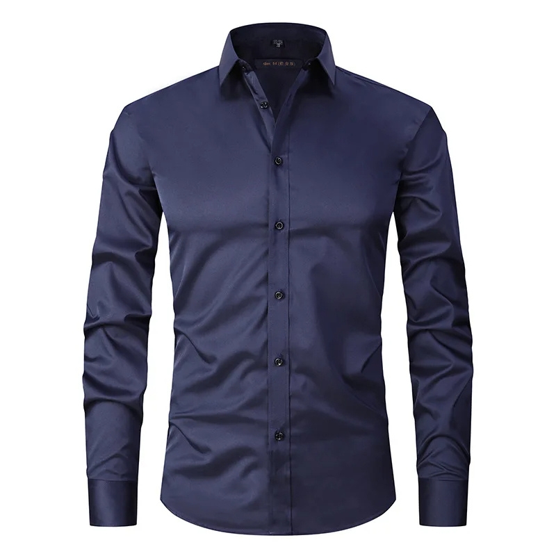 Men's slim fit shirt with long sleeves and button closure