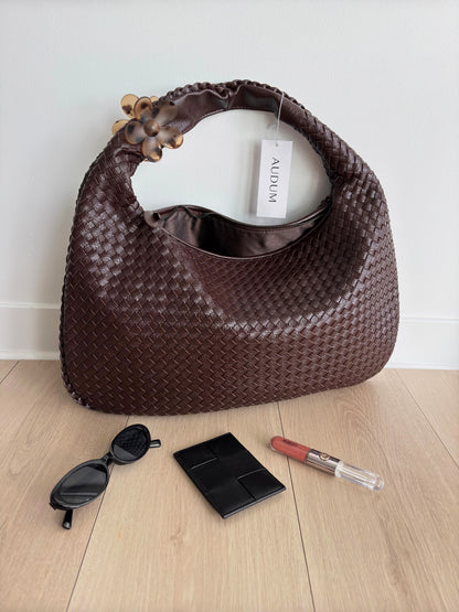 Women’s Tote Bag – Structured Shape – Minimalist Everyday Style