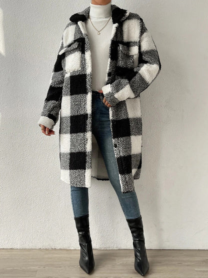 Women's plaid jacket with plush collar and buttons