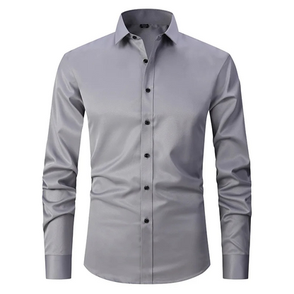 Men's slim fit shirt with long sleeves and button closure