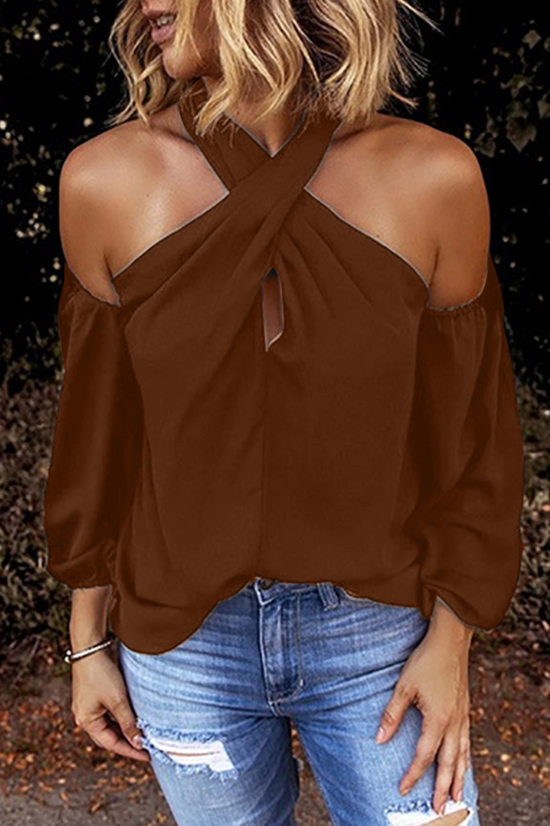 Women's blouse with open shoulders and long sleeves