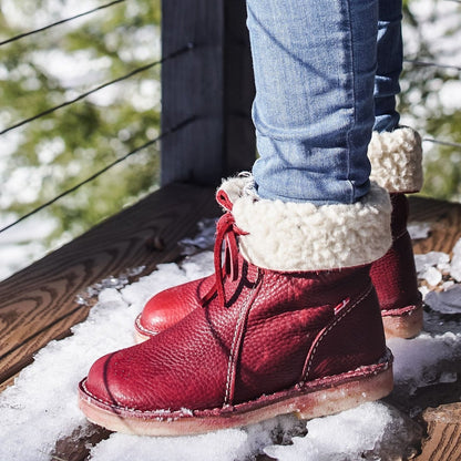 Women's leather ankle boots with laces