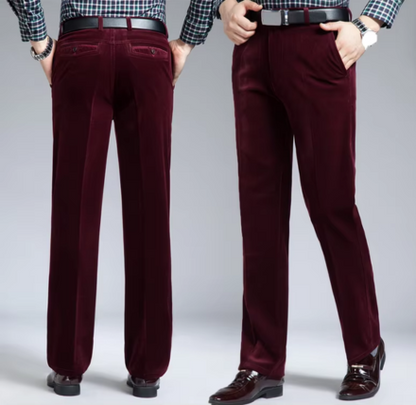 Men's corduroy pants with classic fit and belt loops