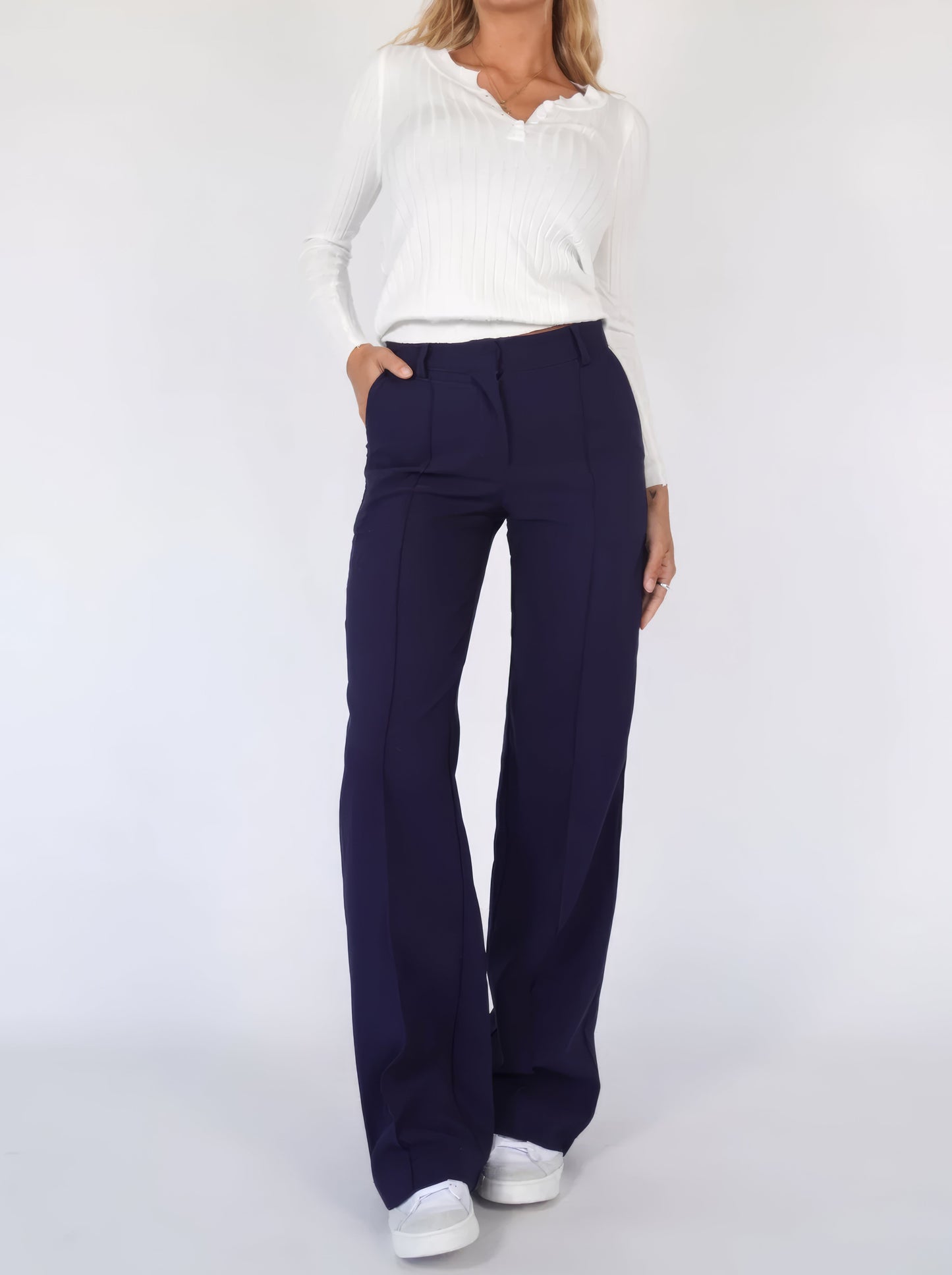 Stylish women's wide leg trousers