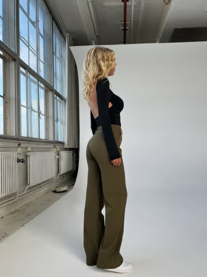 Stylish women's wide leg trousers