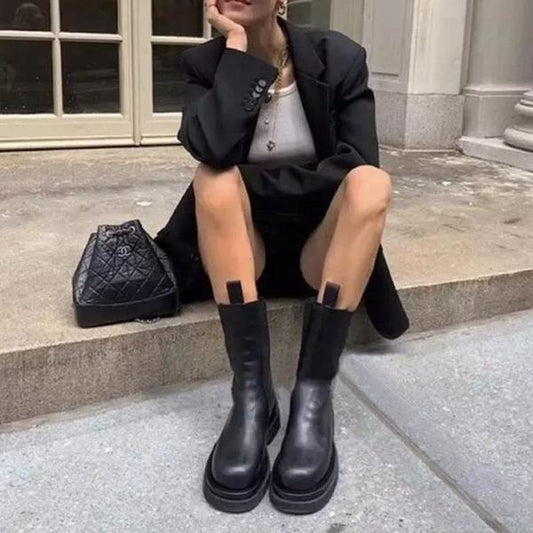Women’s Mid-Calf Boots – Sleek Fit – Chunky Sole – Leather-Look – Pull-On Design