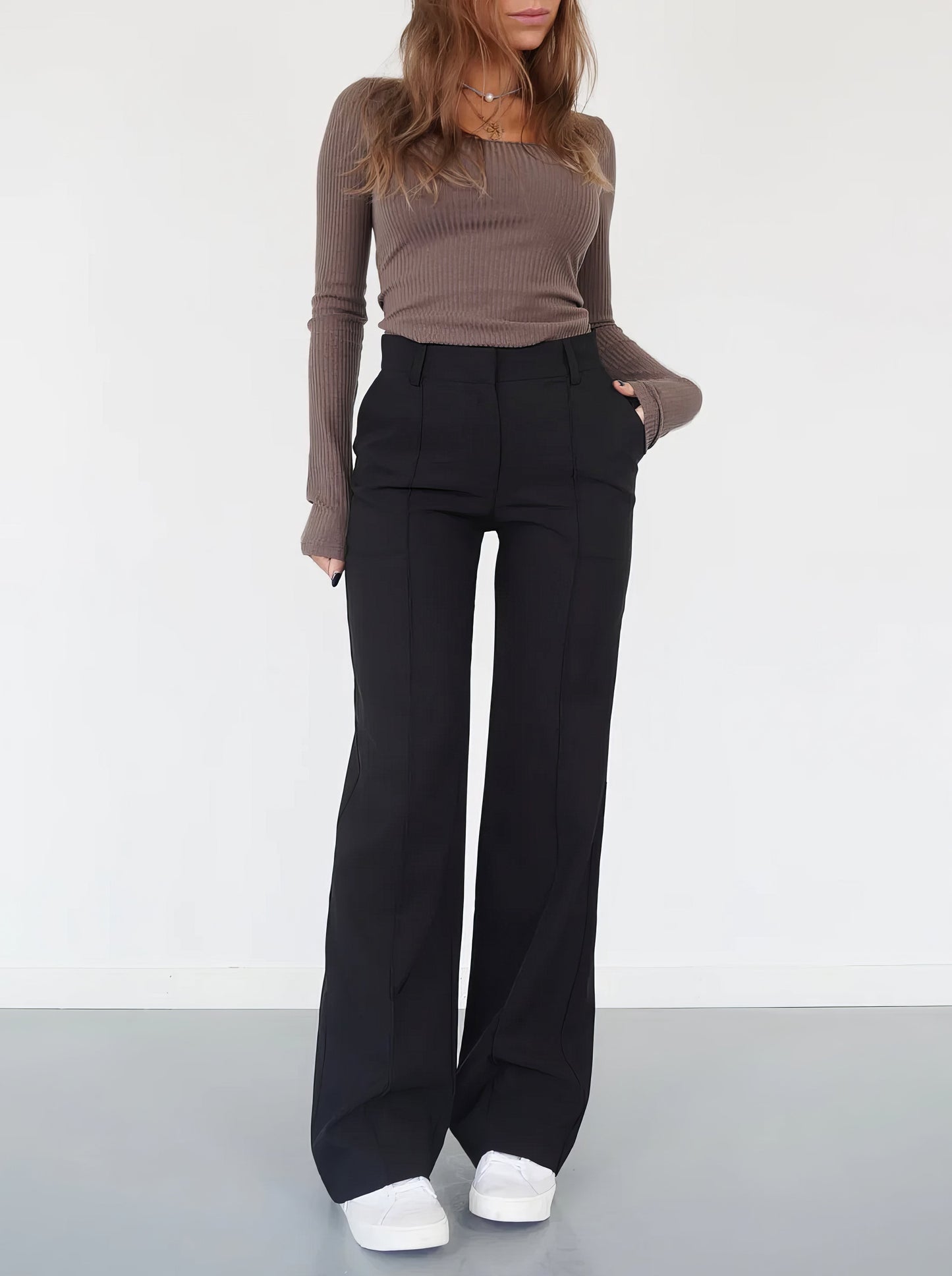 Stylish women's wide leg trousers