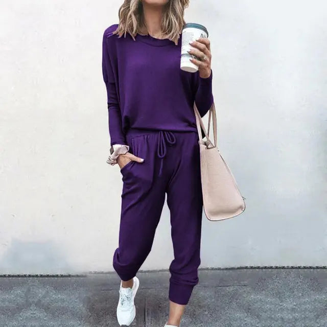 Lounge-ready women's loose tracksuit set