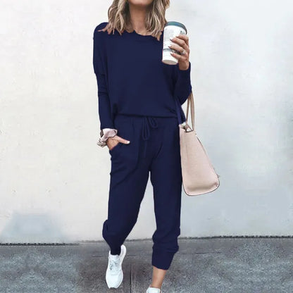 Lounge-ready women's loose tracksuit set