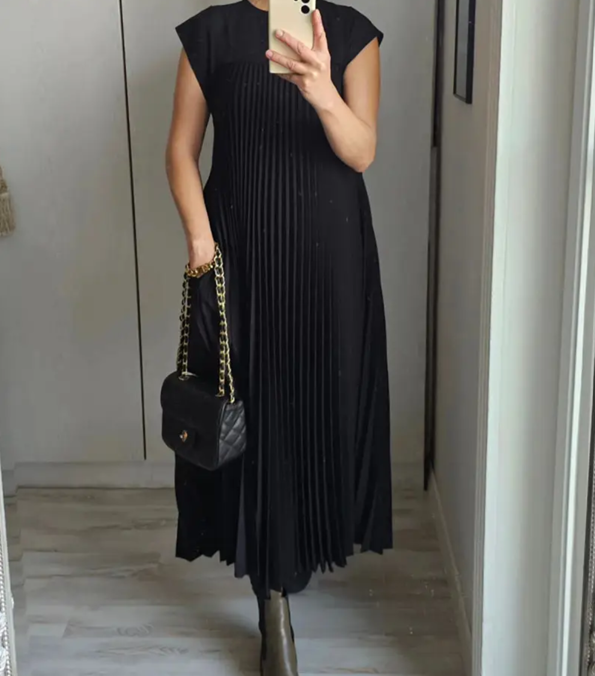 Women's Long Sleeve Summer Dress - Modern Style