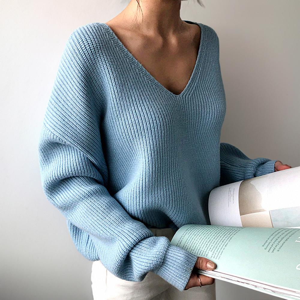 Women's comfortable sweater with vneckline