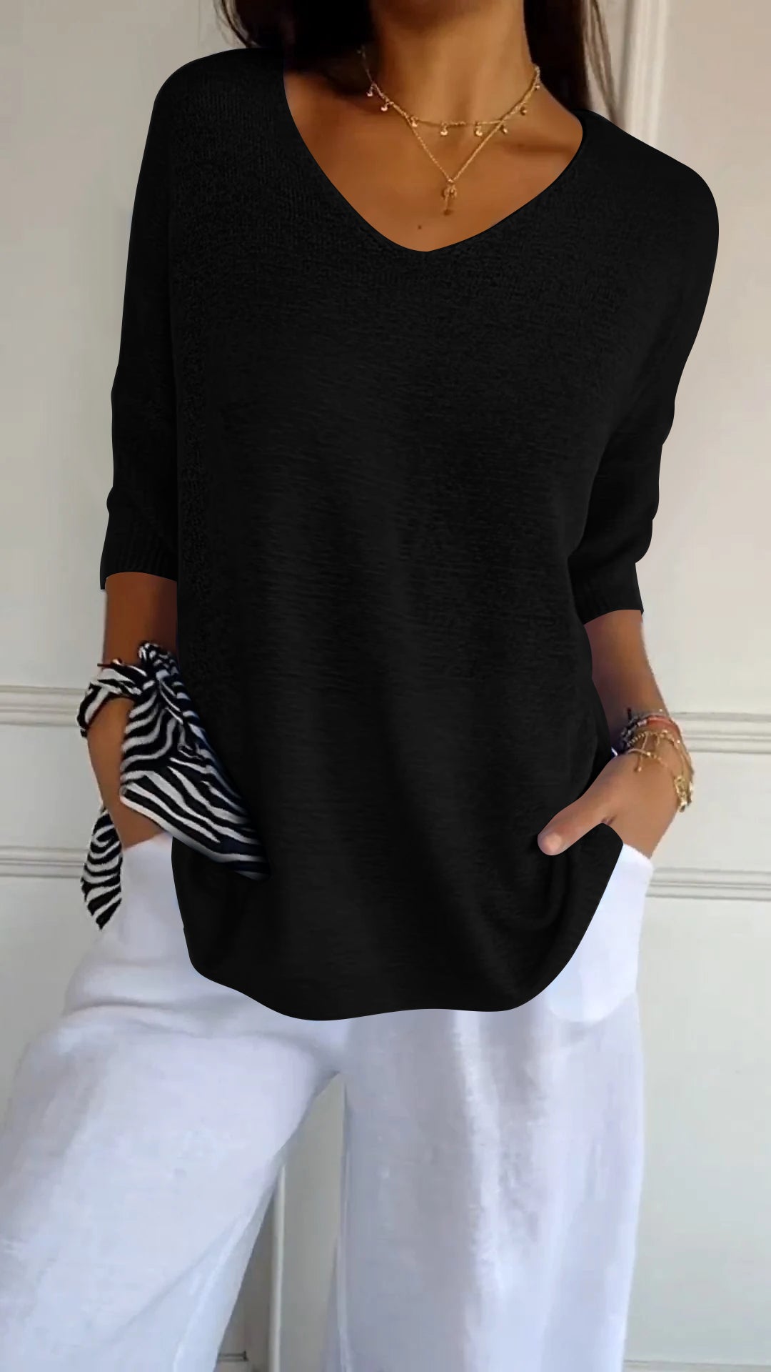 Women's simple loose v-neck knitted top