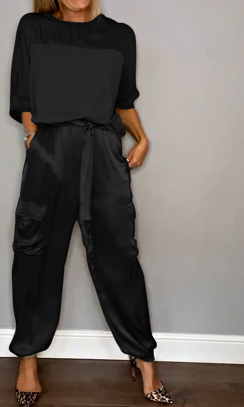 Elegant Women's Two-Piece Loungewear Set – Soft and Stylish Outfit