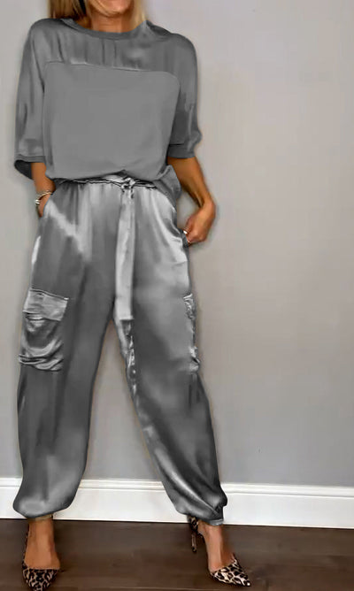 Elegant Women's Two-Piece Loungewear Set – Soft and Stylish Outfit