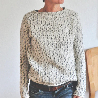 Women's elegant round neck sweater