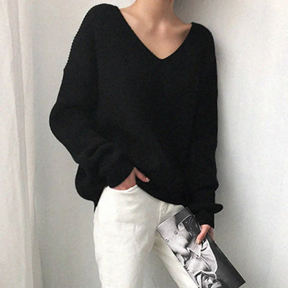 Women's comfortable sweater with vneckline