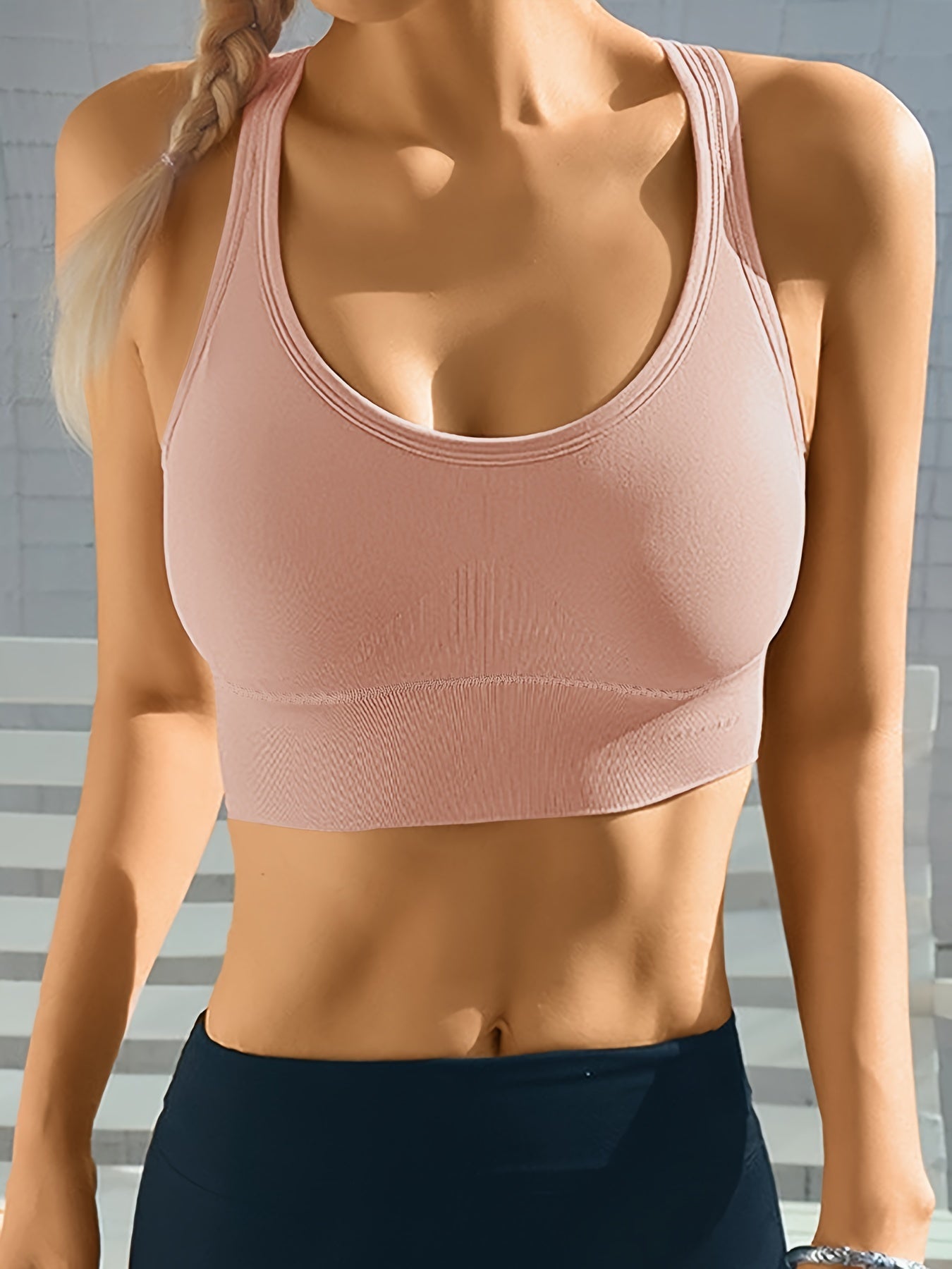 Women’s Sports Bra – Medium Support – Seamless Racerback – Breathable Stretch Fit