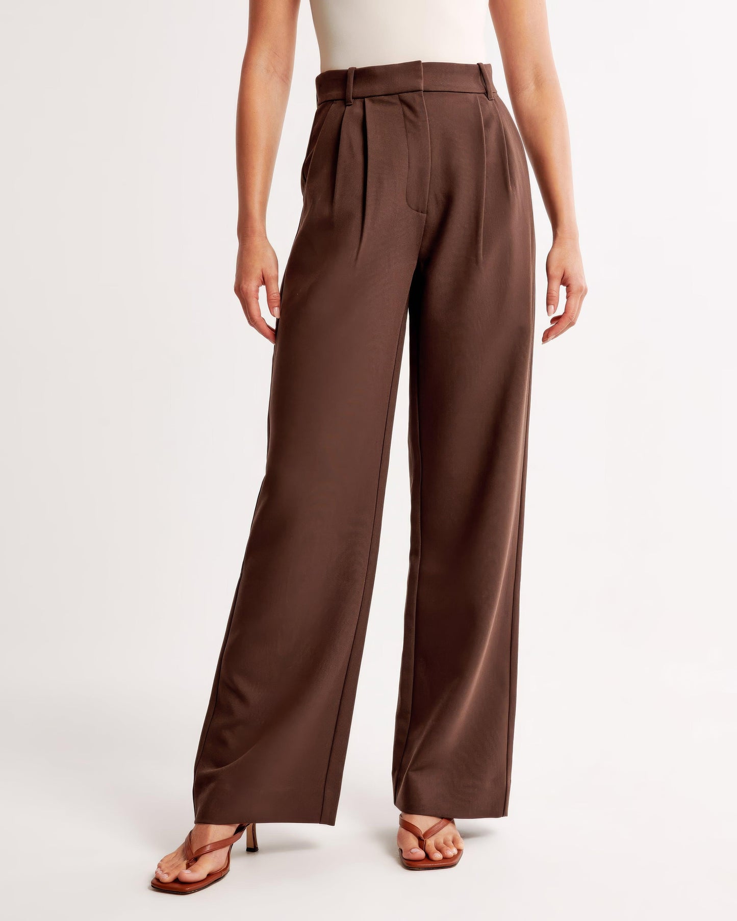 Women's Wide-Leg Trousers - High Waist - Pleated Front - Tailored Elegant Fit