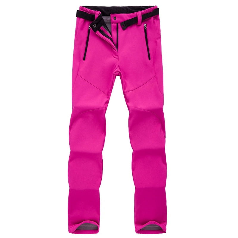 Fleece-lined softshell pants for women