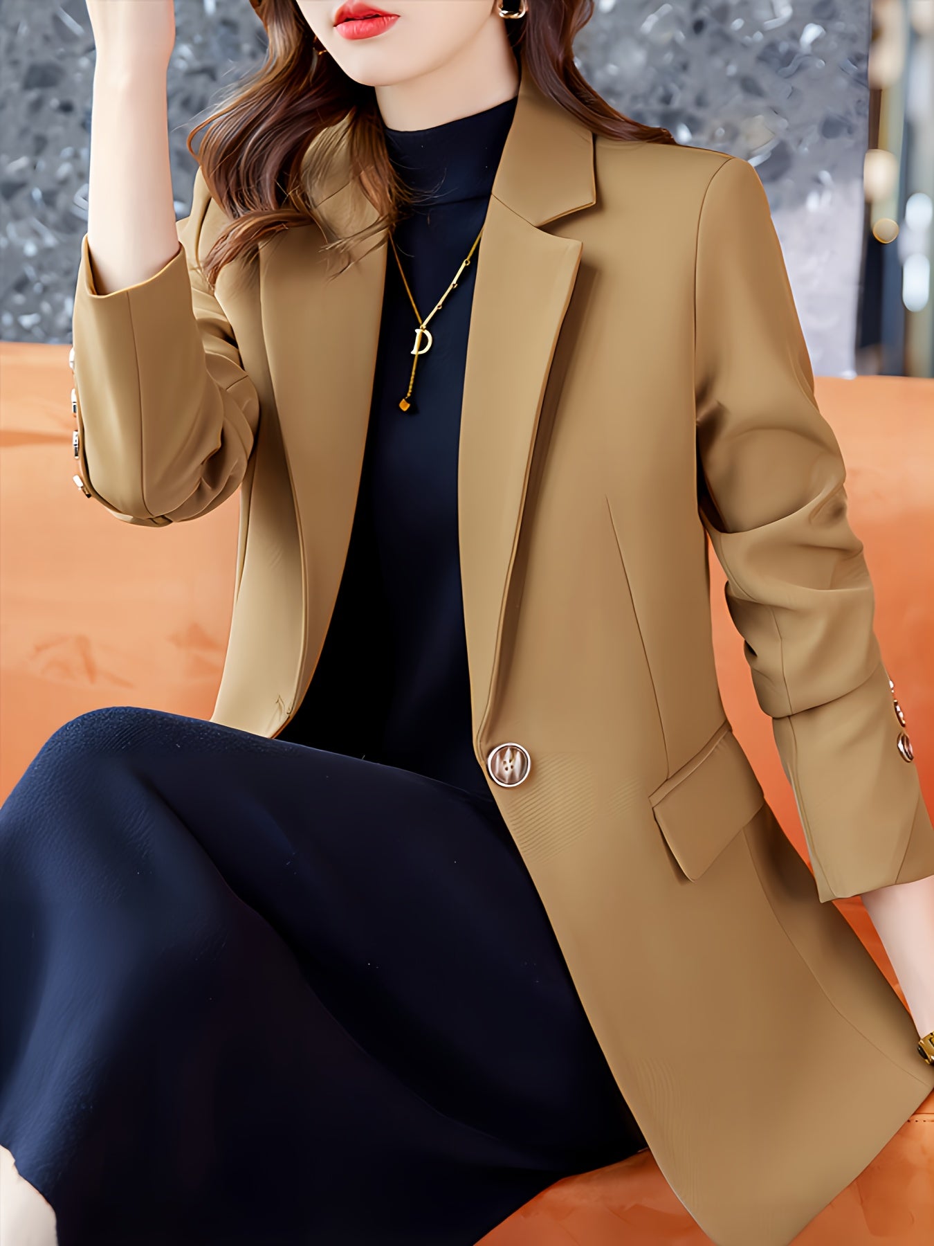 Single-breasted tailored blazer for women