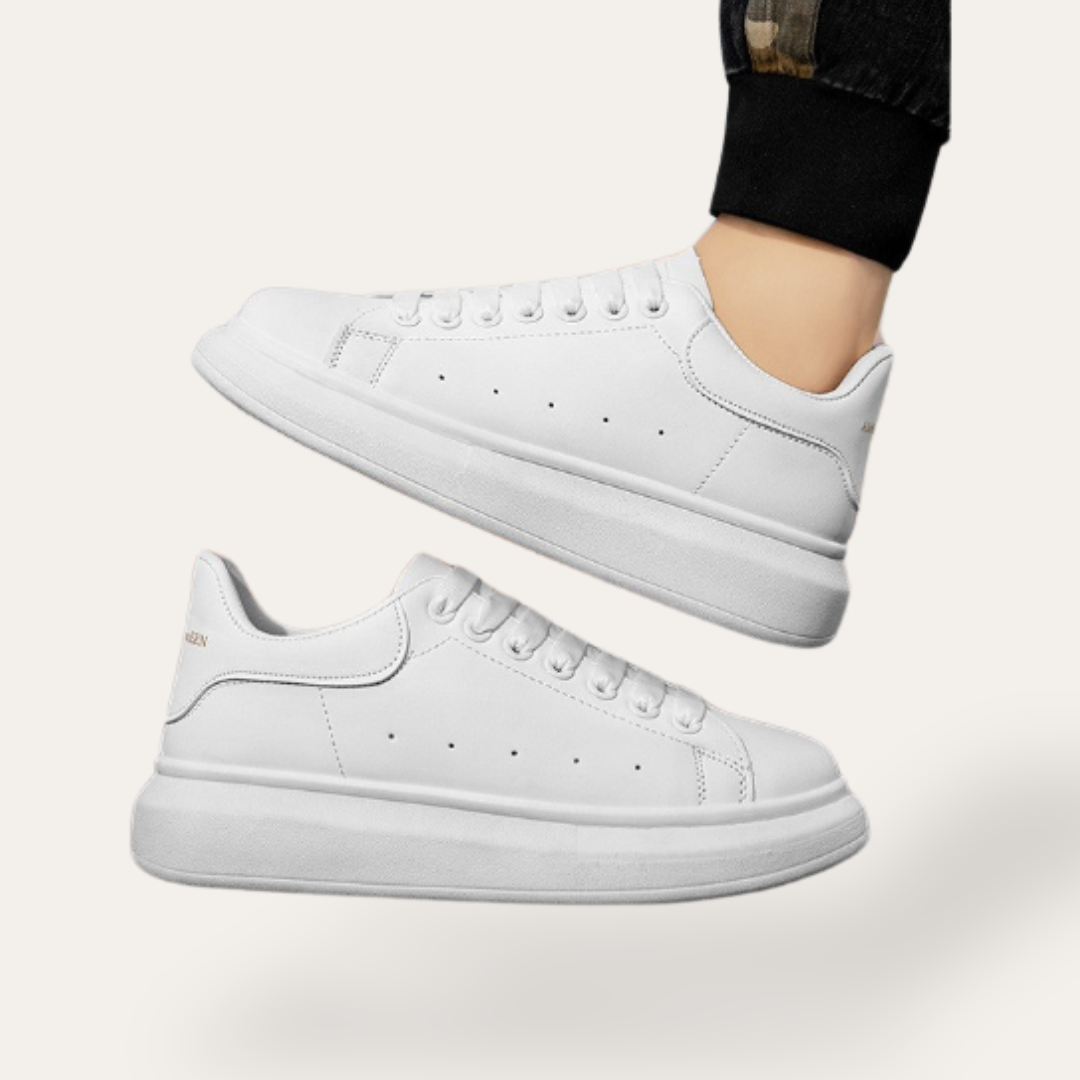 Men’s Sneakers – Smooth Leather – Low Top – Lace-Up – Breathable Perforated Panels