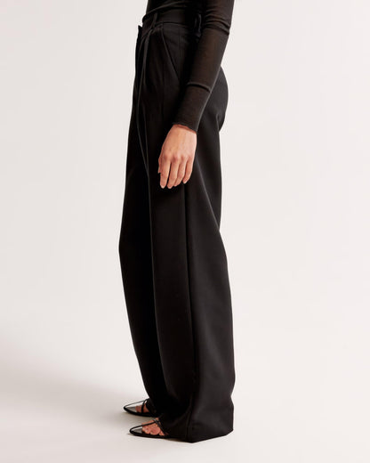 Women's Wide-Leg Trousers - High Waist - Pleated Front - Tailored Elegant Fit