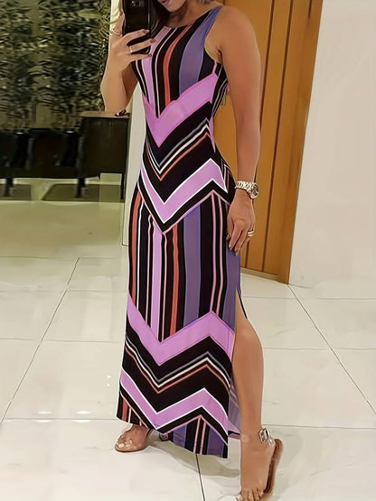 Women's Maxi Dress - Sleeveless Crew Neck - Chevron Stripe - High Side Slit
