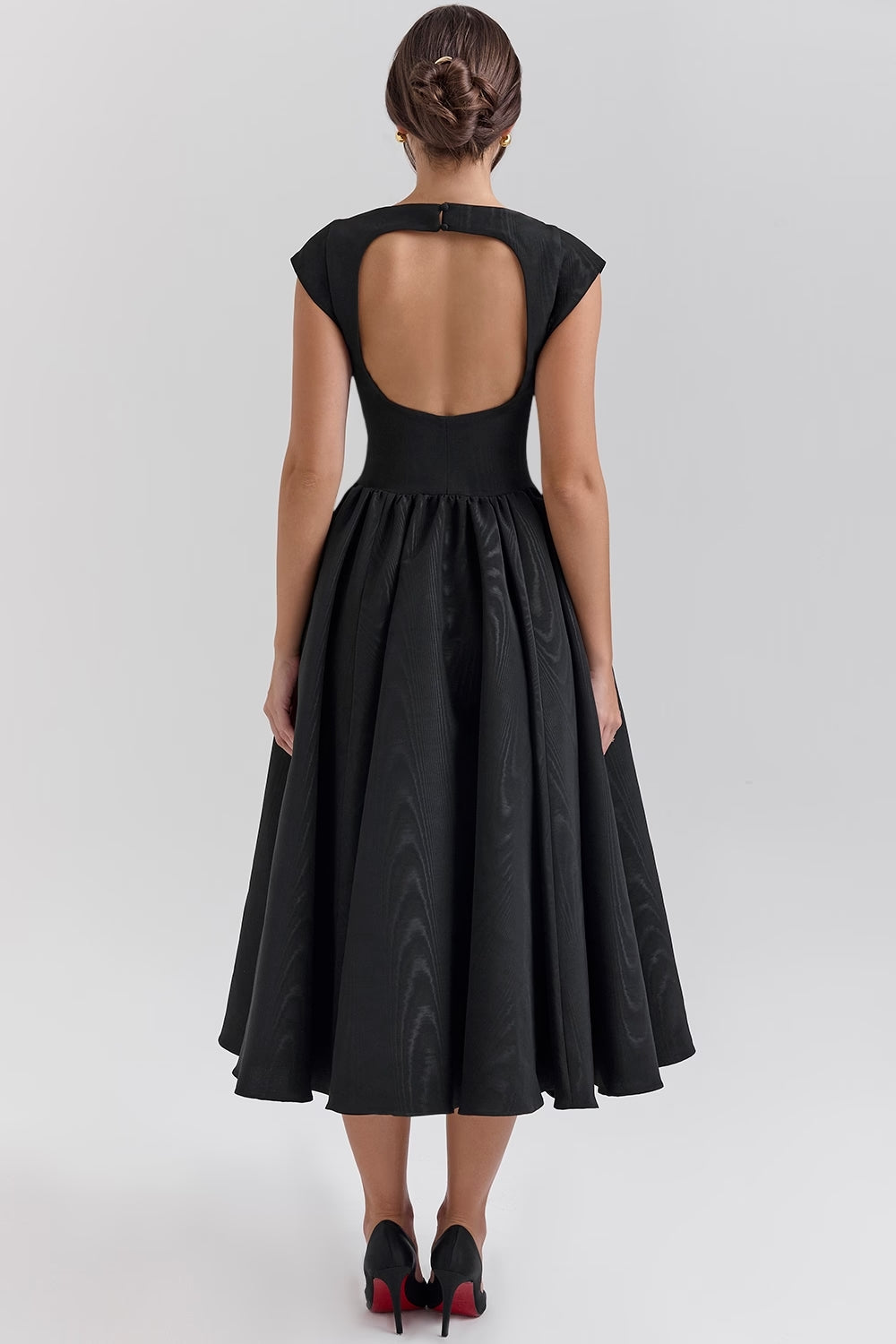 Women’s Midi Dress – Satin Feel – A-Line Fit – Sleeveless – High Neck – Elegant Wear