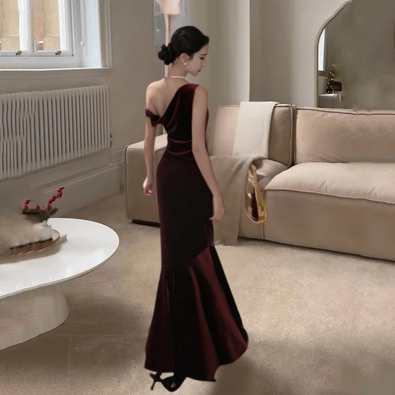 Women's Evening Gown - Velvet - Mermaid Silhouette - Formal Wear
