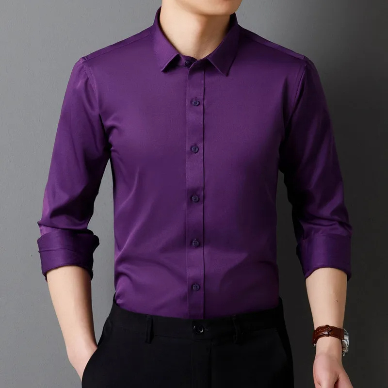 Men's slim fit formal shirt with long sleeves and button closure