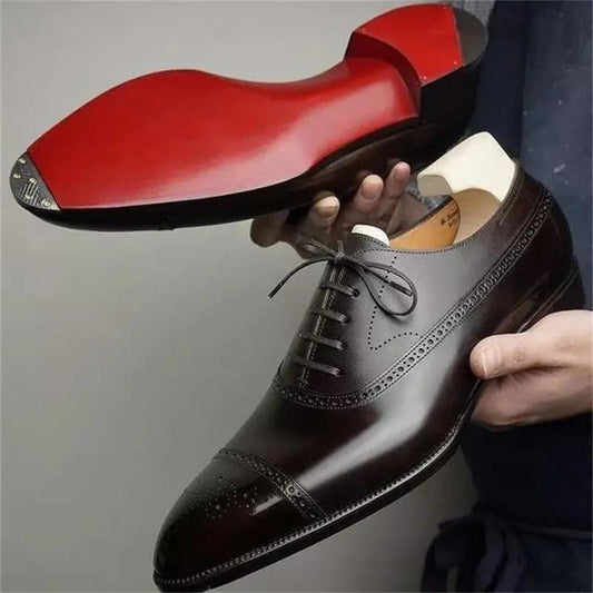 Men’s Oxford Shoes – Polished Leather – Brogue Detailing – Closed Lacing – Formal Fit
