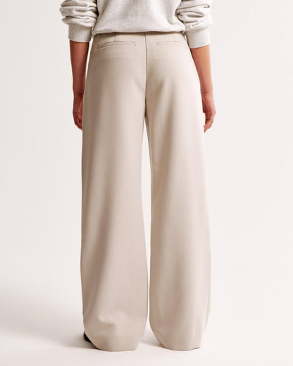 Women's Wide-Leg Trousers - High Waist - Pleated Front - Tailored Elegant Fit