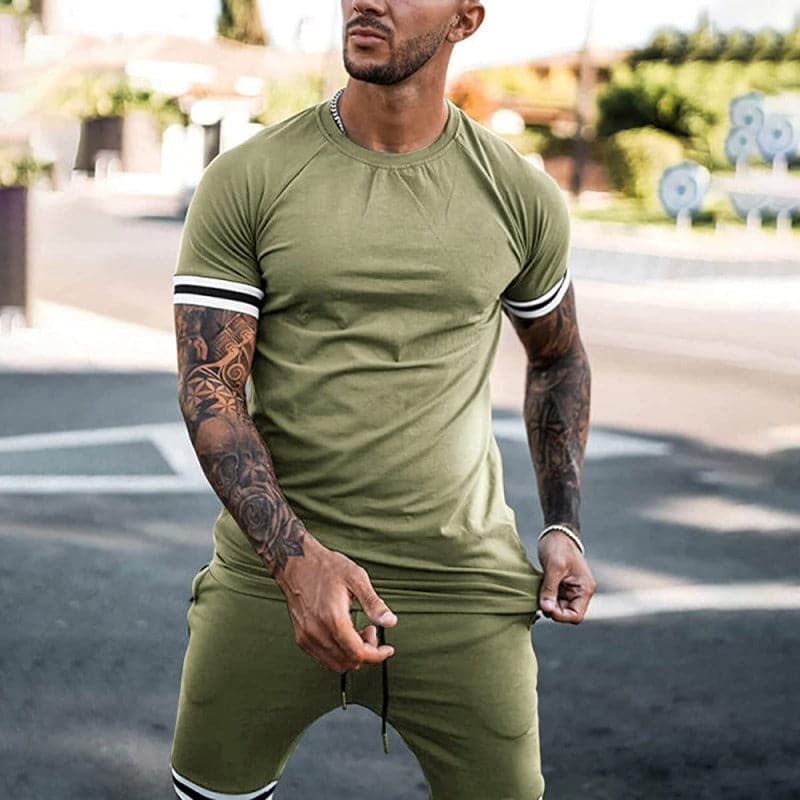 Men’s Athletic Set – Slim Fit – Breathable Stretch Fabric – Short Sleeve Top & Shorts