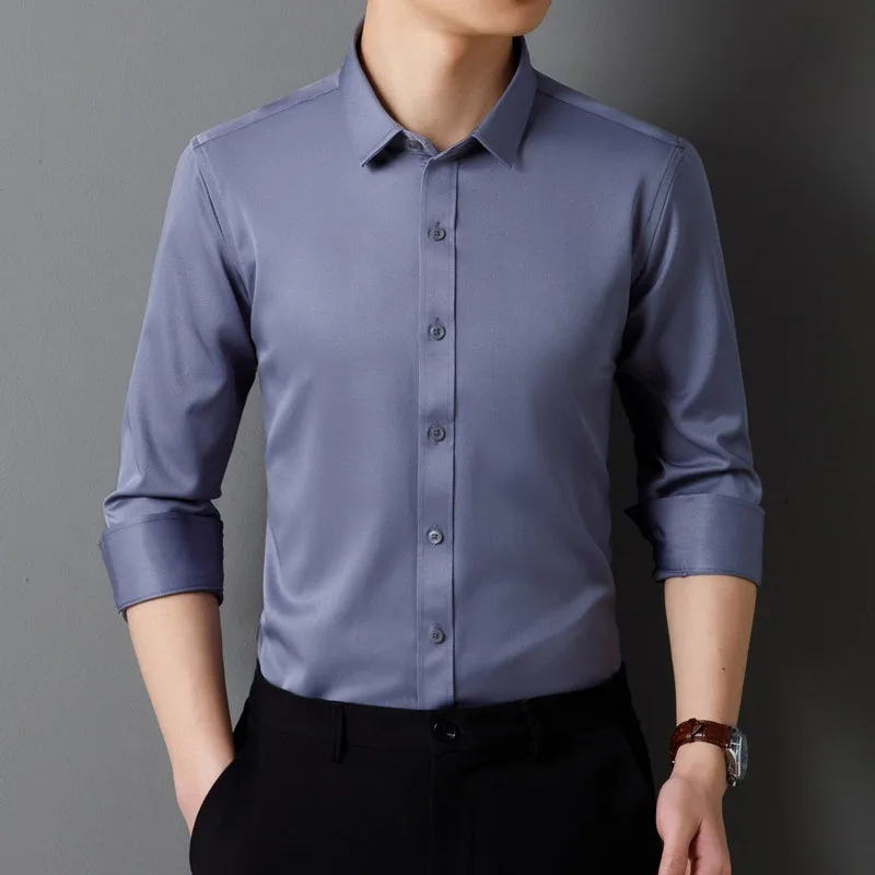 Men's slim fit formal shirt with long sleeves and button closure