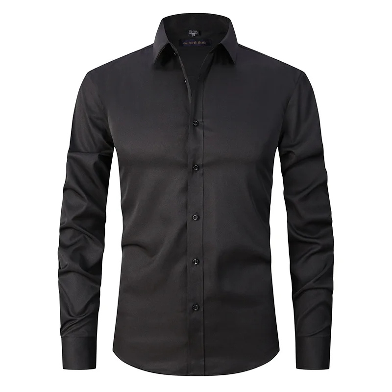 Men's slim fit shirt with long sleeves and button closure