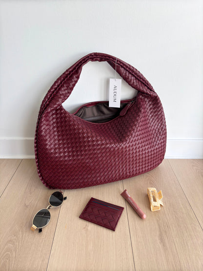 Women’s Tote Bag – Structured Shape – Minimalist Everyday Style