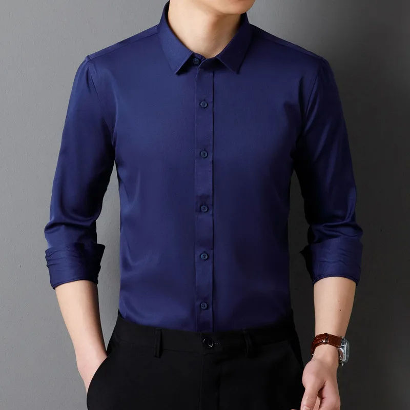 Men's slim fit formal shirt with long sleeves and button closure