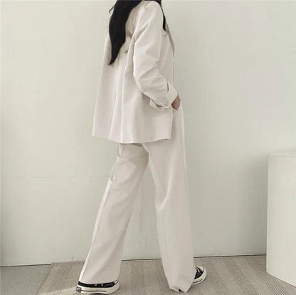 Women's Suit - Oversized Blazer & High-Waisted Trousers - Tailored Fit - Smart Casual