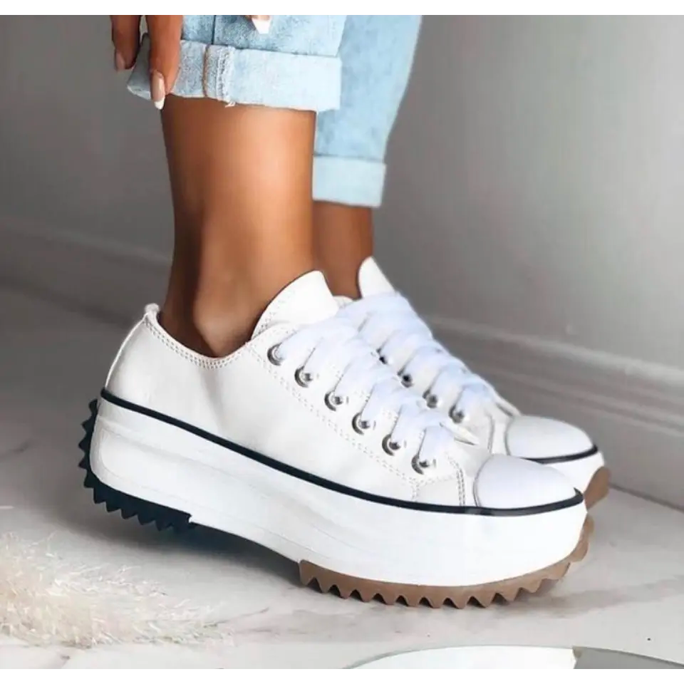 Stylish Women's Platform Sneakers - Chunky Sole, Trendy & Casual Design