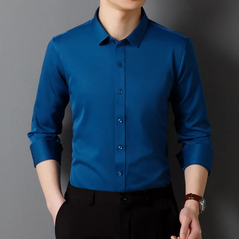 Men's slim fit formal shirt with long sleeves and button closure