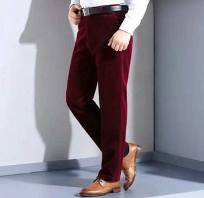 Men's corduroy pants with classic fit and belt loops