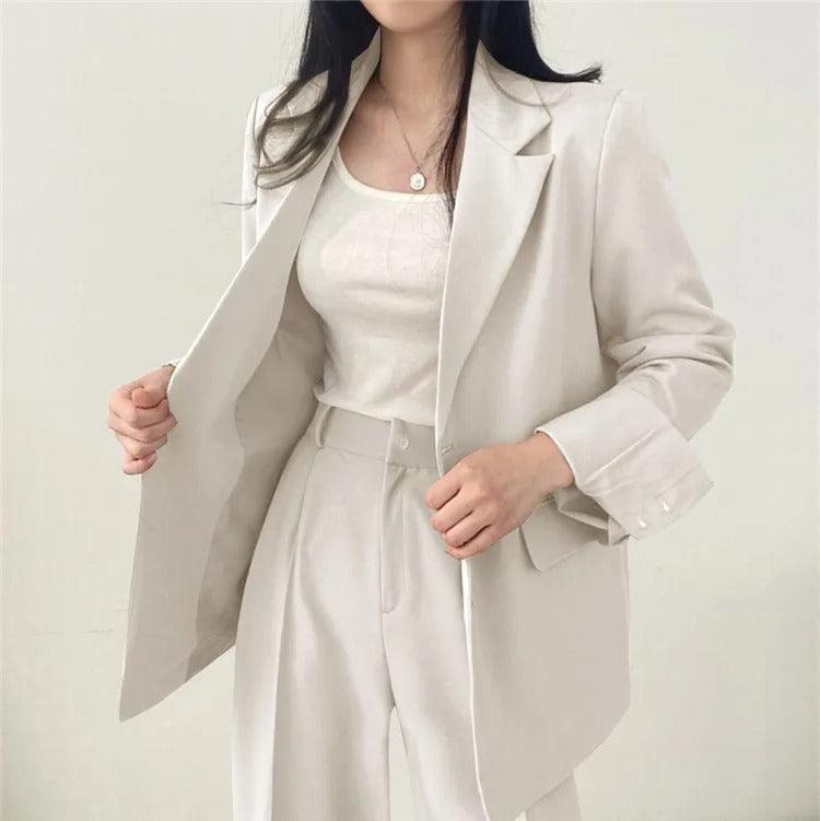 Women's Suit - Oversized Blazer & High-Waisted Trousers - Tailored Fit - Smart Casual