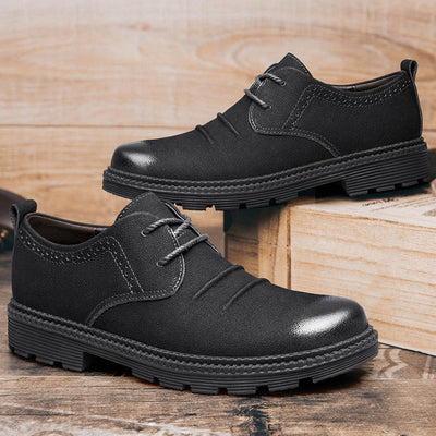 Men's lace up shoes with cargo style