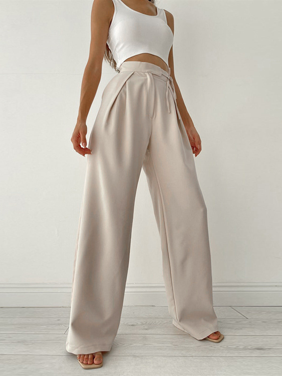 Women's Wide-Leg Trousers - High Waist - Pleated Front - Flowy Elegant Fit