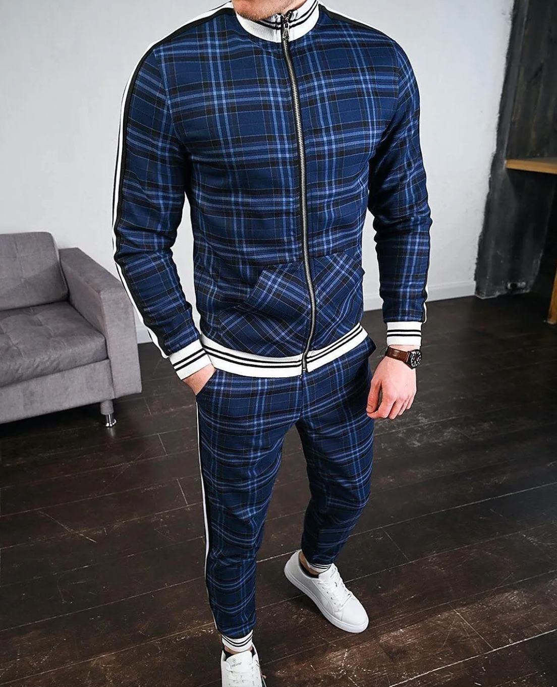 Casual two piece men's set with plaid print