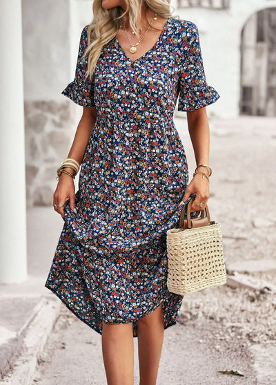 Floral Print Dress with Short Sleeves and V-Neck in Lightweight Fabric