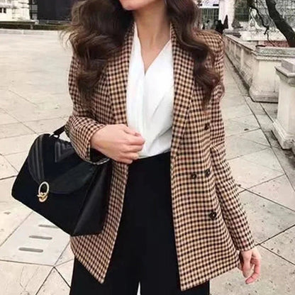 Women's  classic blazer with lapel collar and long sleeves