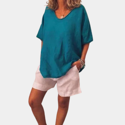 Comfortable Oversized T-Shirt in Soft Gray for Everyday Wear