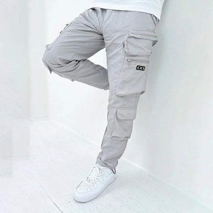 Trendy beltless cargo pants for men